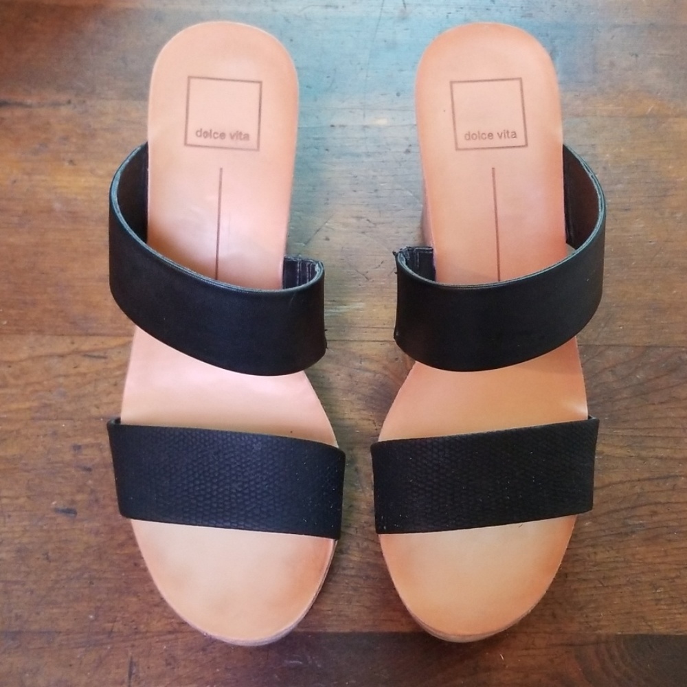 Dolce Vita Wedge